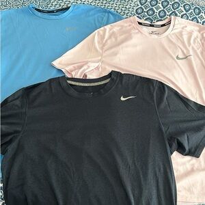 Nike Dri Fit tshirts men’s size L, lot of 3